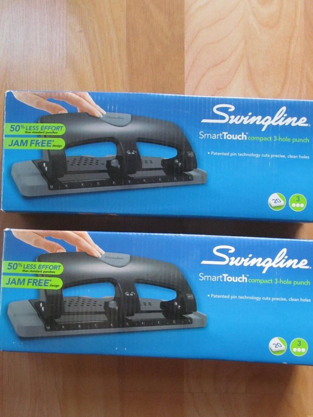Swingline 3 Hole Punch, SmartTouch, Low Force, 20 Sheets Capacity 74133